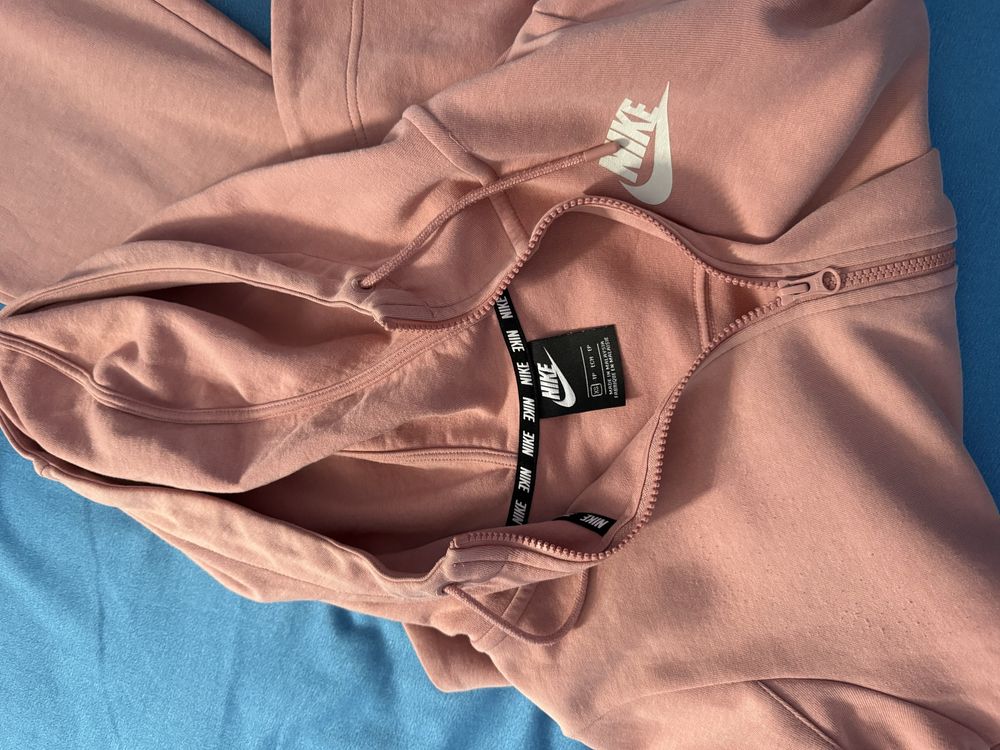 Дамски анцуг Nike