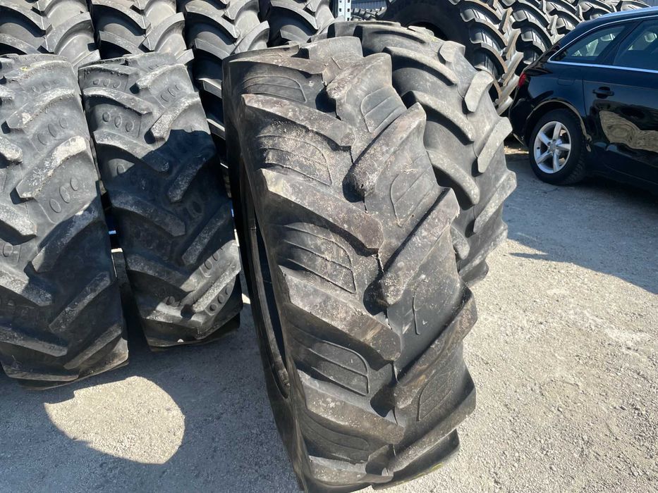 POINT 8 14.9r24 cauciucuri second hand de tractor OCAZIE