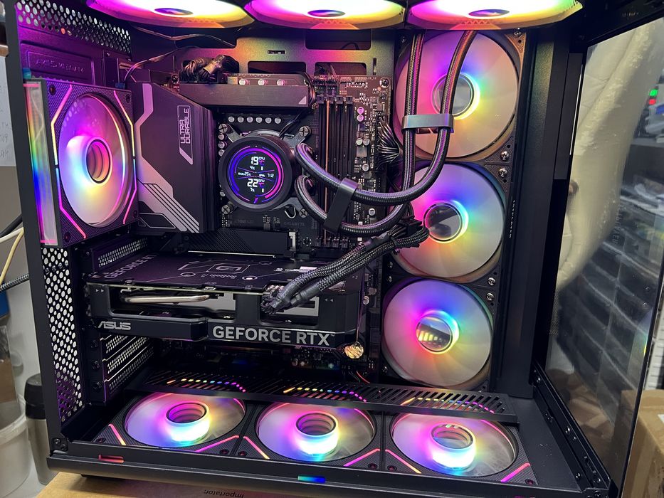 Calculator Gaming Performant i7 14700K 48GB DDR5 RTX 4060 LCD OFERTA