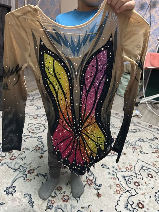 Продам купальники для гимнастики