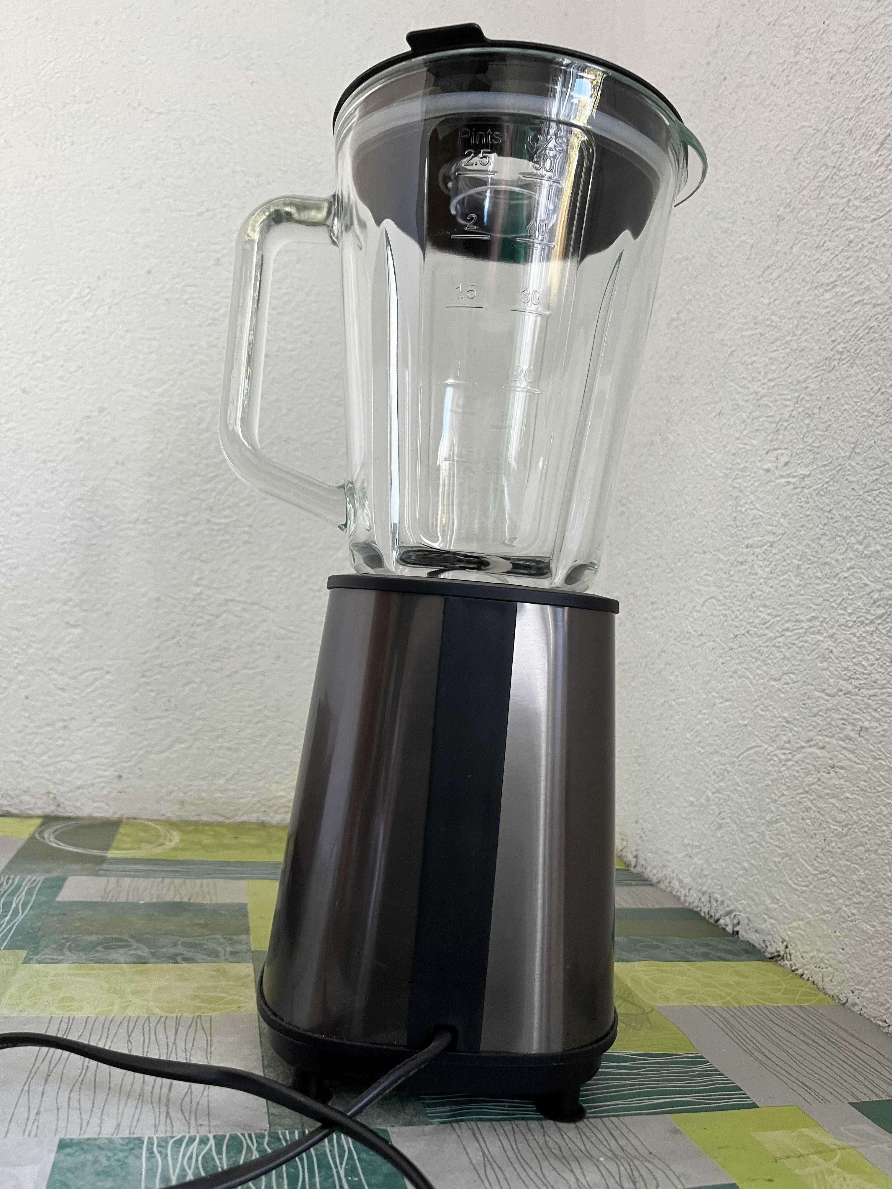 Блендер Black & Decker BXJB800E, 800 W, 1.5 л, Черен/Inox