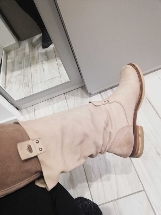 Бежави ботуши Fornarina 37номер