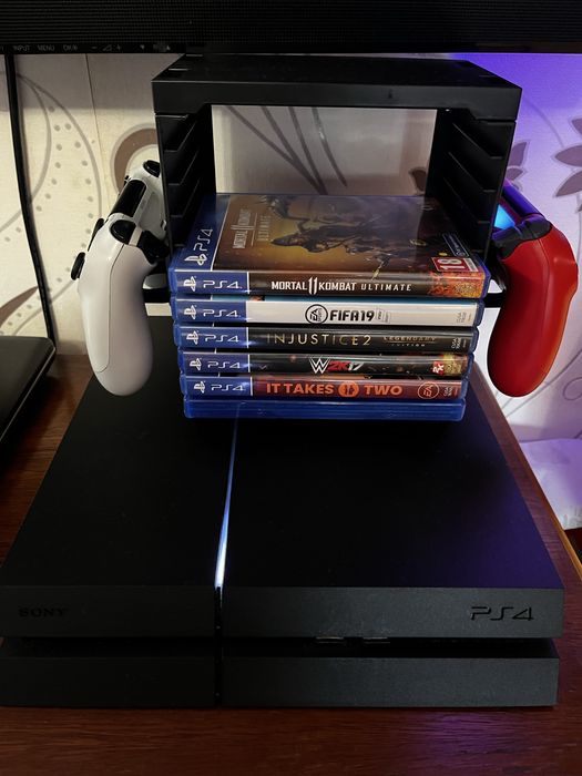 PlayStation 4 de 1TB in stare perfecta