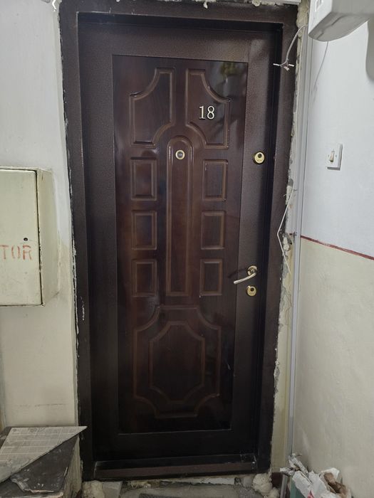 Usa apartament  stanga