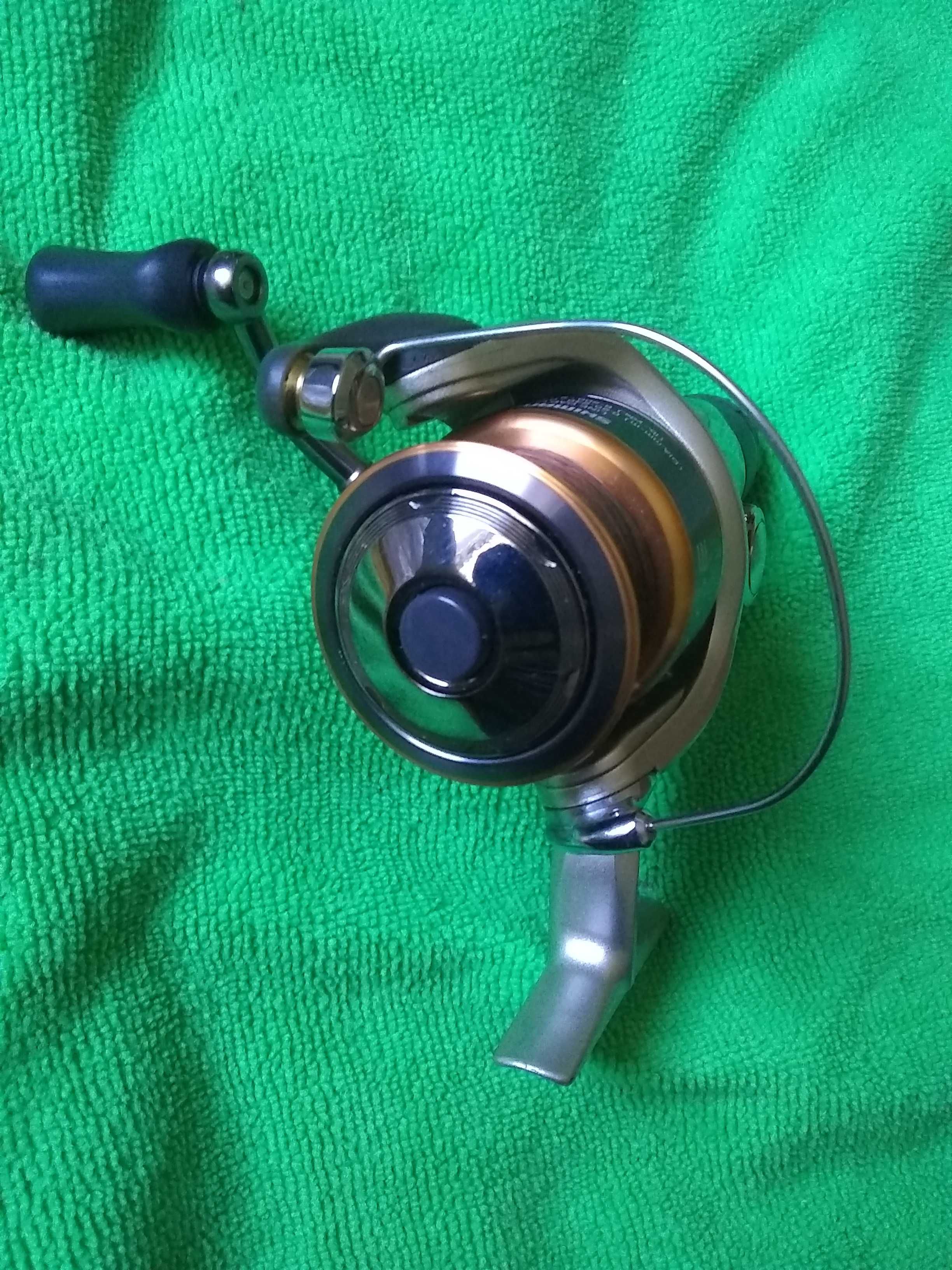 Две макари Shimano Exage 2500 RC