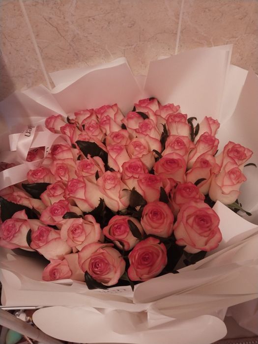 Красивые букеты роз.