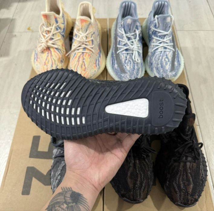 Yeezy 350 v2 dark salt