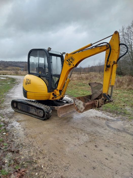 Vând miniexcavator jcb 8030an 2003