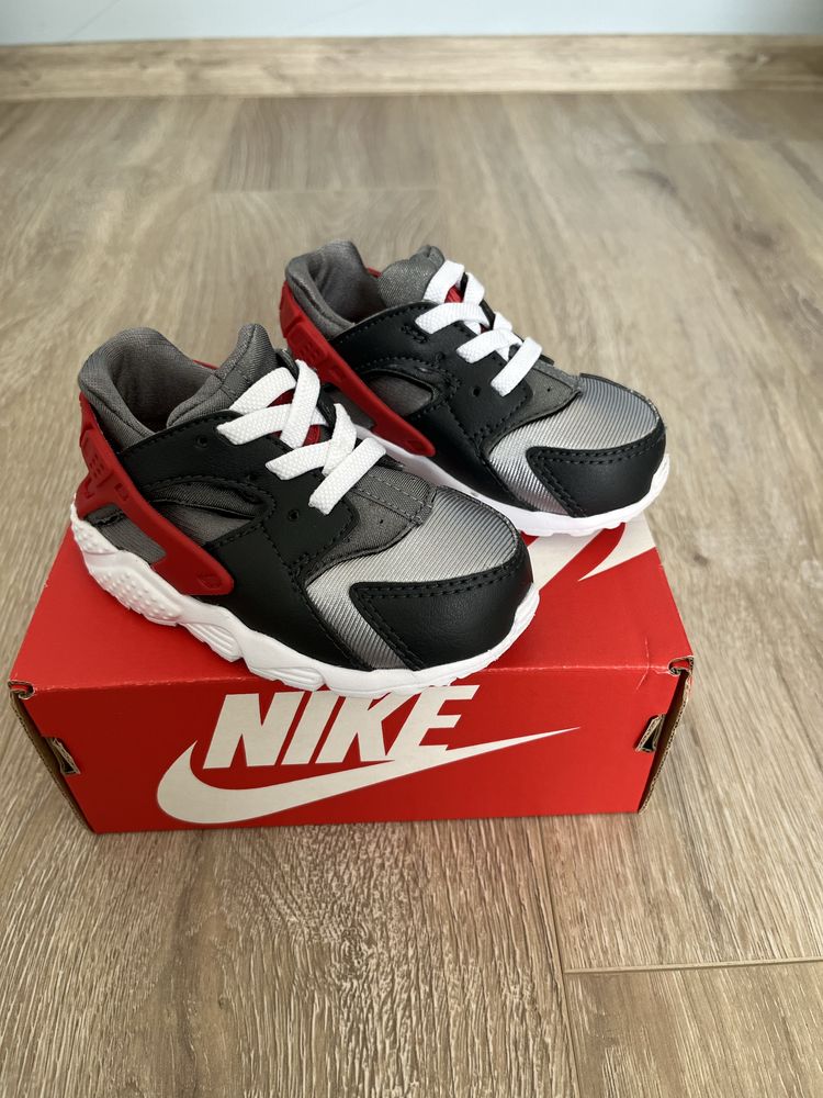 Детски маратонки Nike Huarache