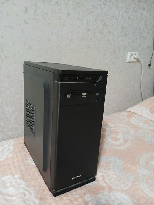 Продам компютер слабый