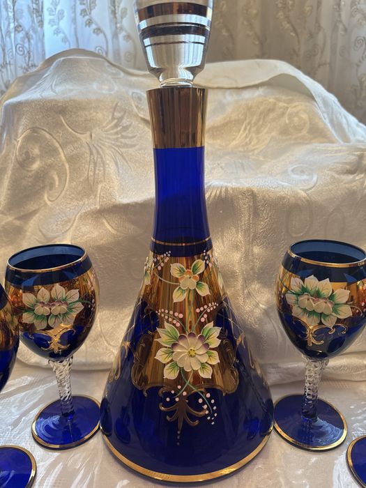 Продается новая богемма графин с фужрерими.