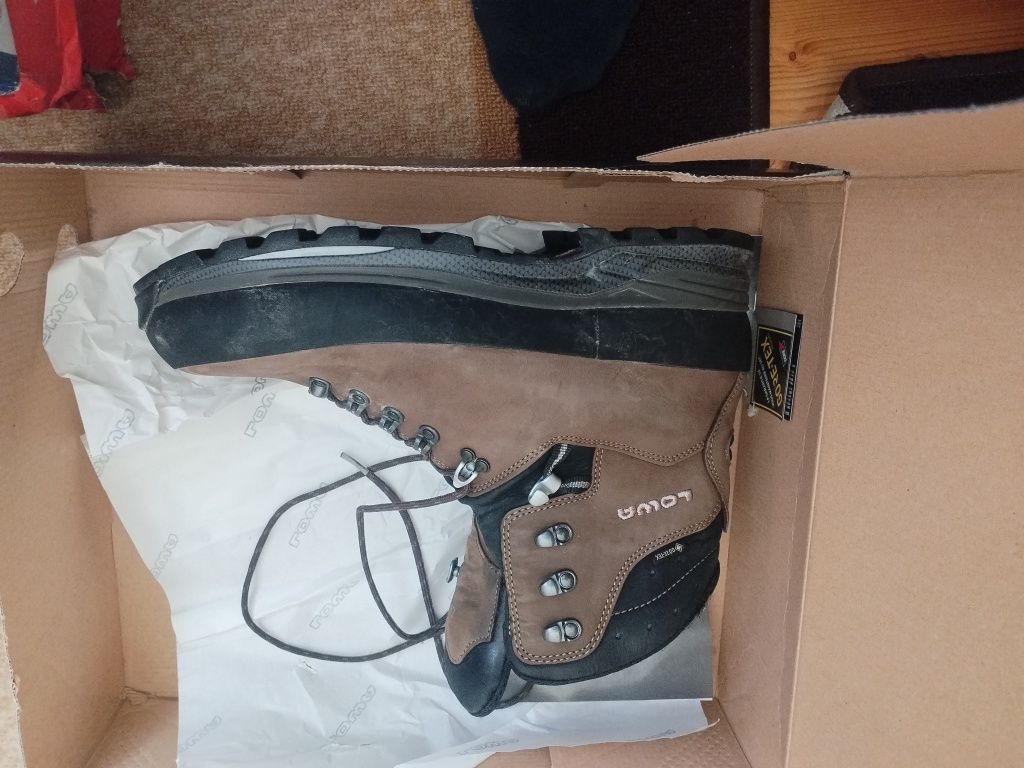 Ловни обувки Lowa TIBET GTX
