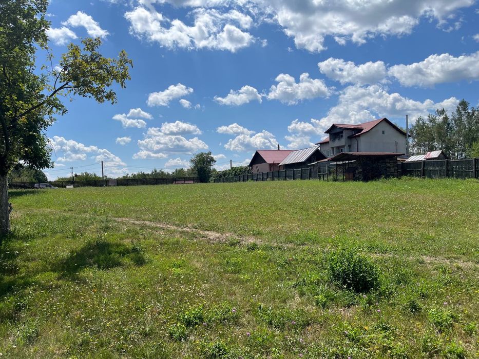 Teren 2000 mp pe Sos Nationala DN7 Pitesti -Valcea