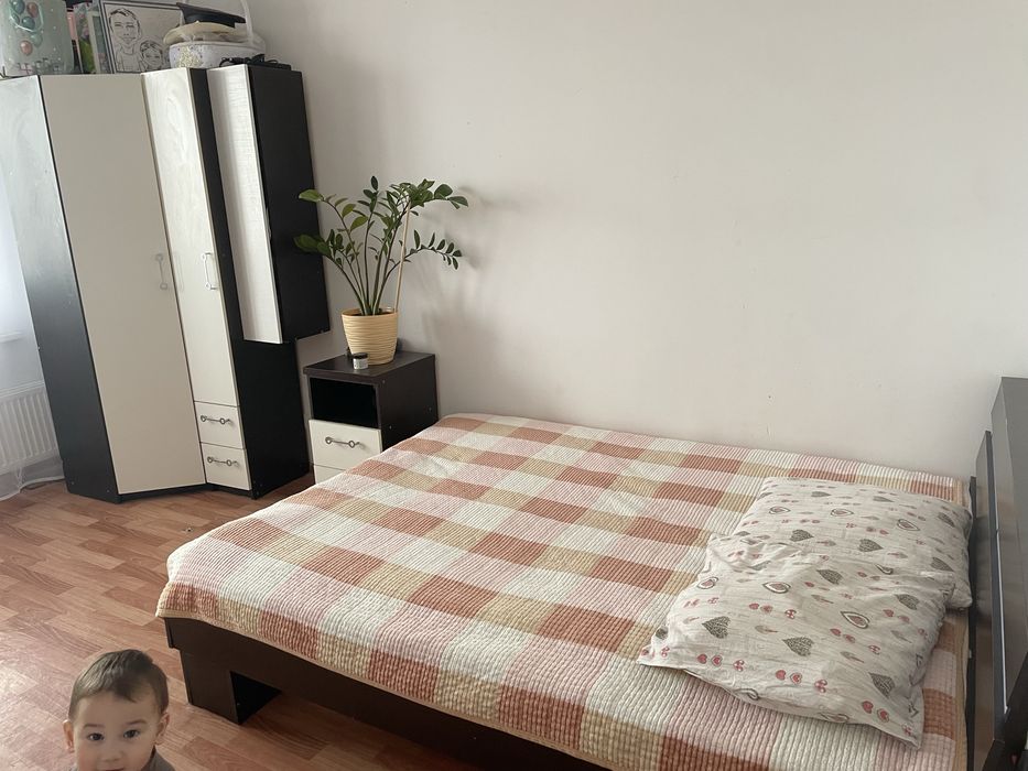 Спальный гарнитур