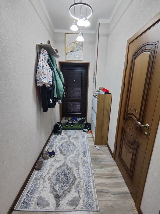 Срочно продаю квартиру Новомосковская