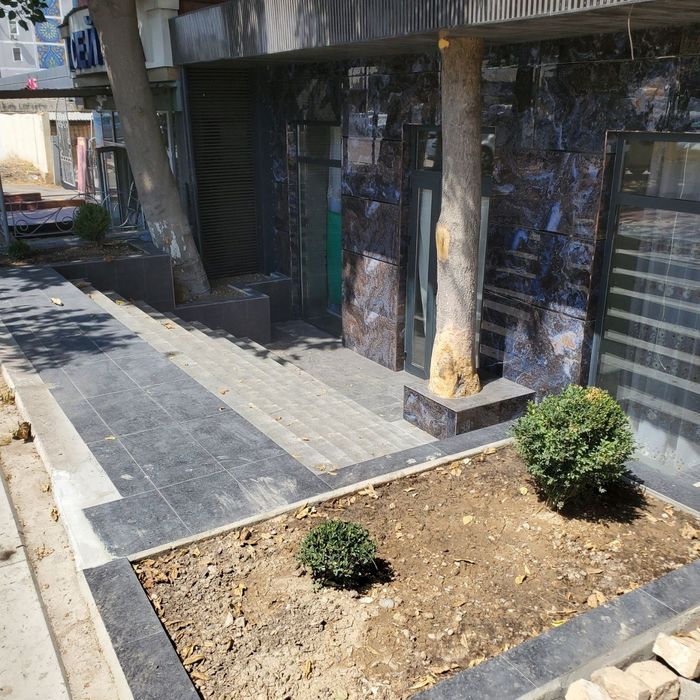 Прадается Нежилое помещение, 1 я линия