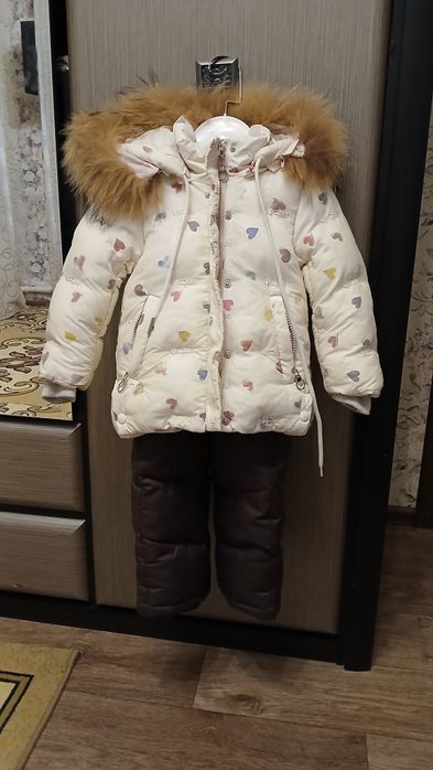 Зимний костюм для девочки.