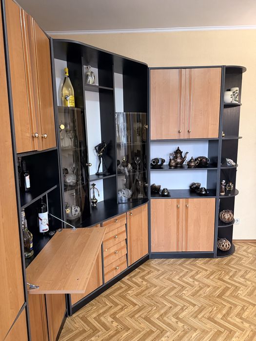 Vând mobila living -fara obiectele din imagine