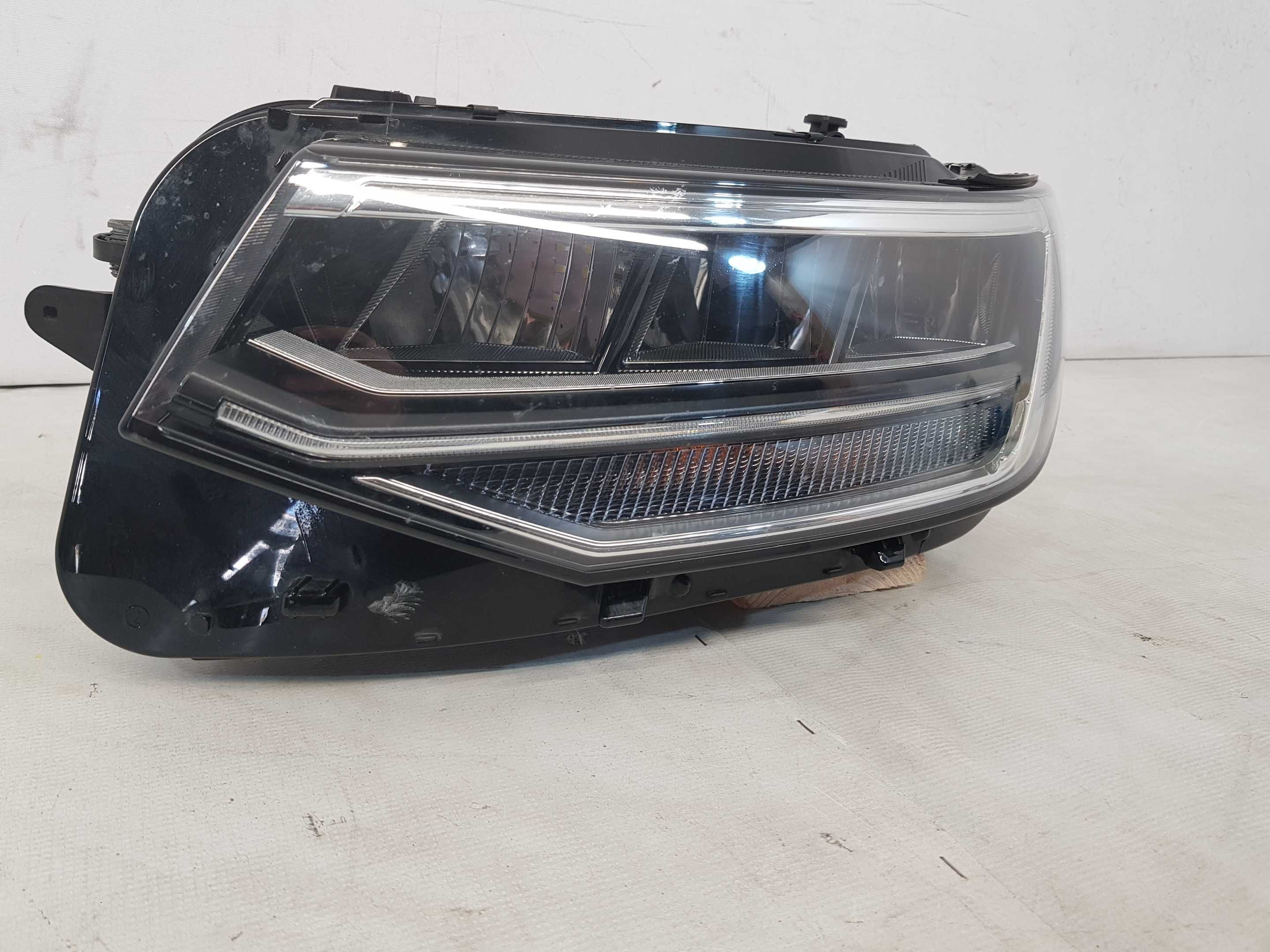 Far stanga full led VW Tiguan 2 facelift dupa 2021