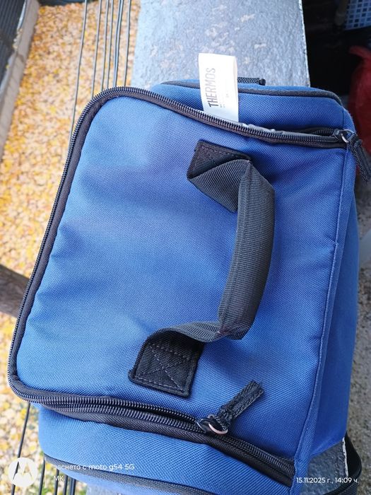 Термочанта, компактна, почти нова и много малко употребявана.