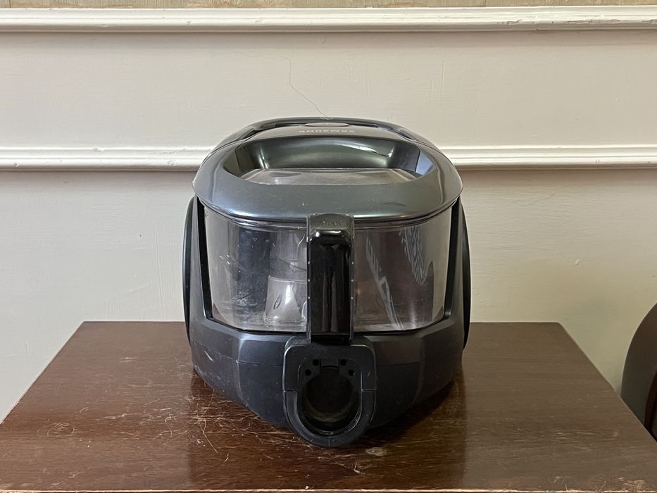 Пылесос Samsung SC18M31C0HG