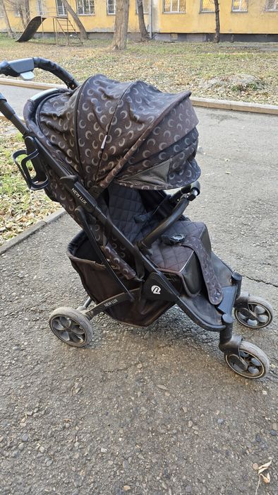 Продам коляску в хорошем состоянии.Цена 15.000.