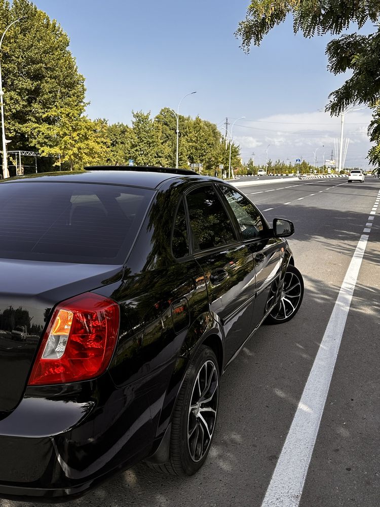 Qora Gentra 3 pozitsiya avtomat lyuk metan gaz