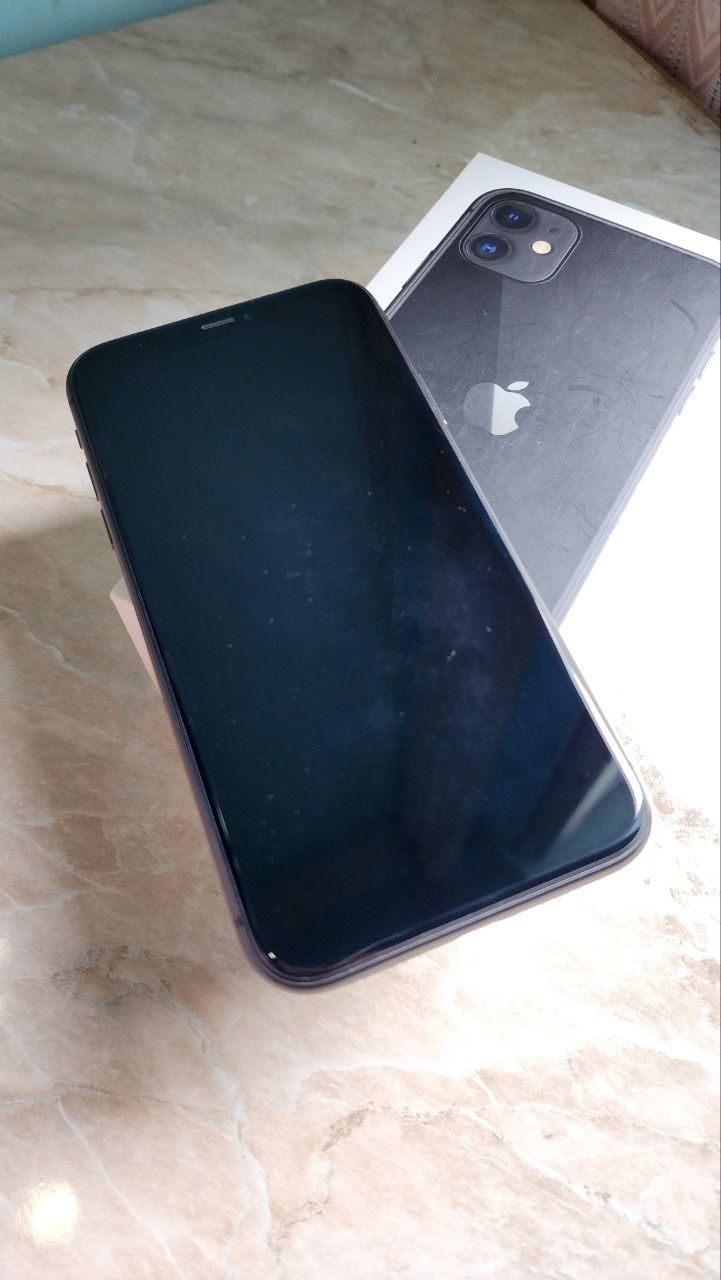 I phone 11 128gb esim+sim yomkost 72% korobka dok bor holati yaxshi