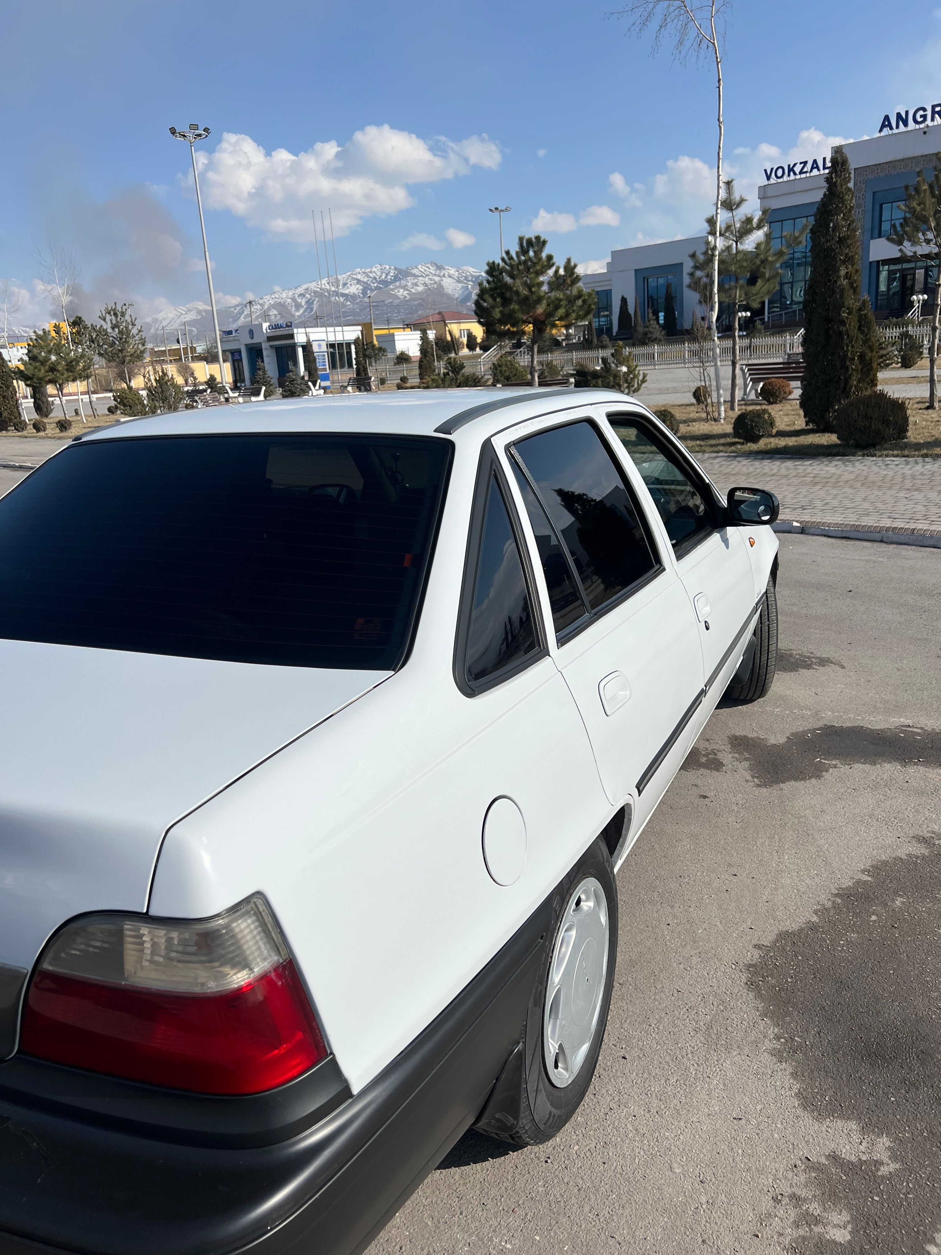 Nexia 1 sons 2002 yil 509 ming kraska krilo kapot harajati yoq tetik
