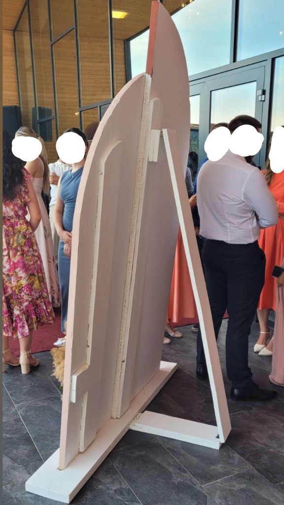 Arcadă flori cu panou invitați nunti și evenimente