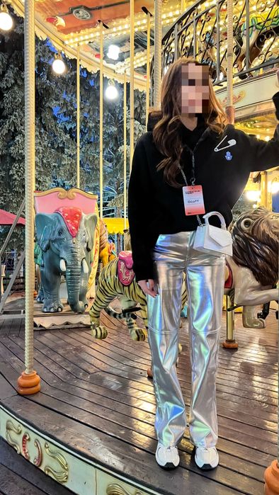 Продам штаны в серебристом цвете