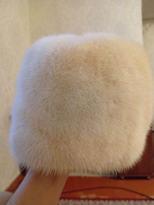 Продам шапку норковую