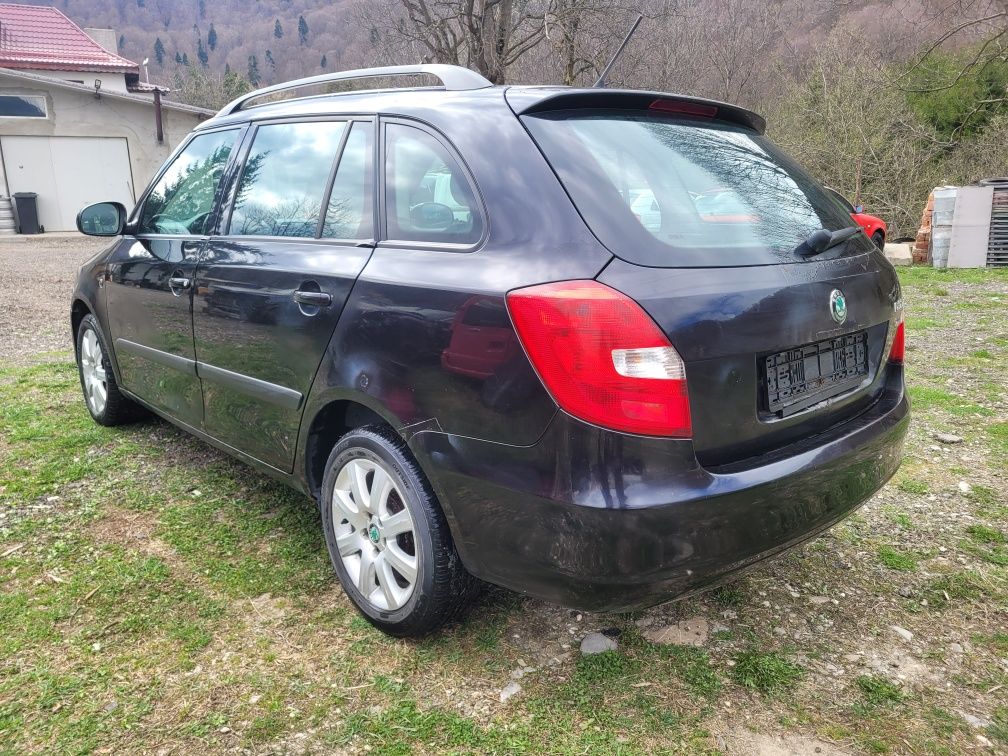 Bara fata - spate, stopuri Skoda fabia 2 facelift