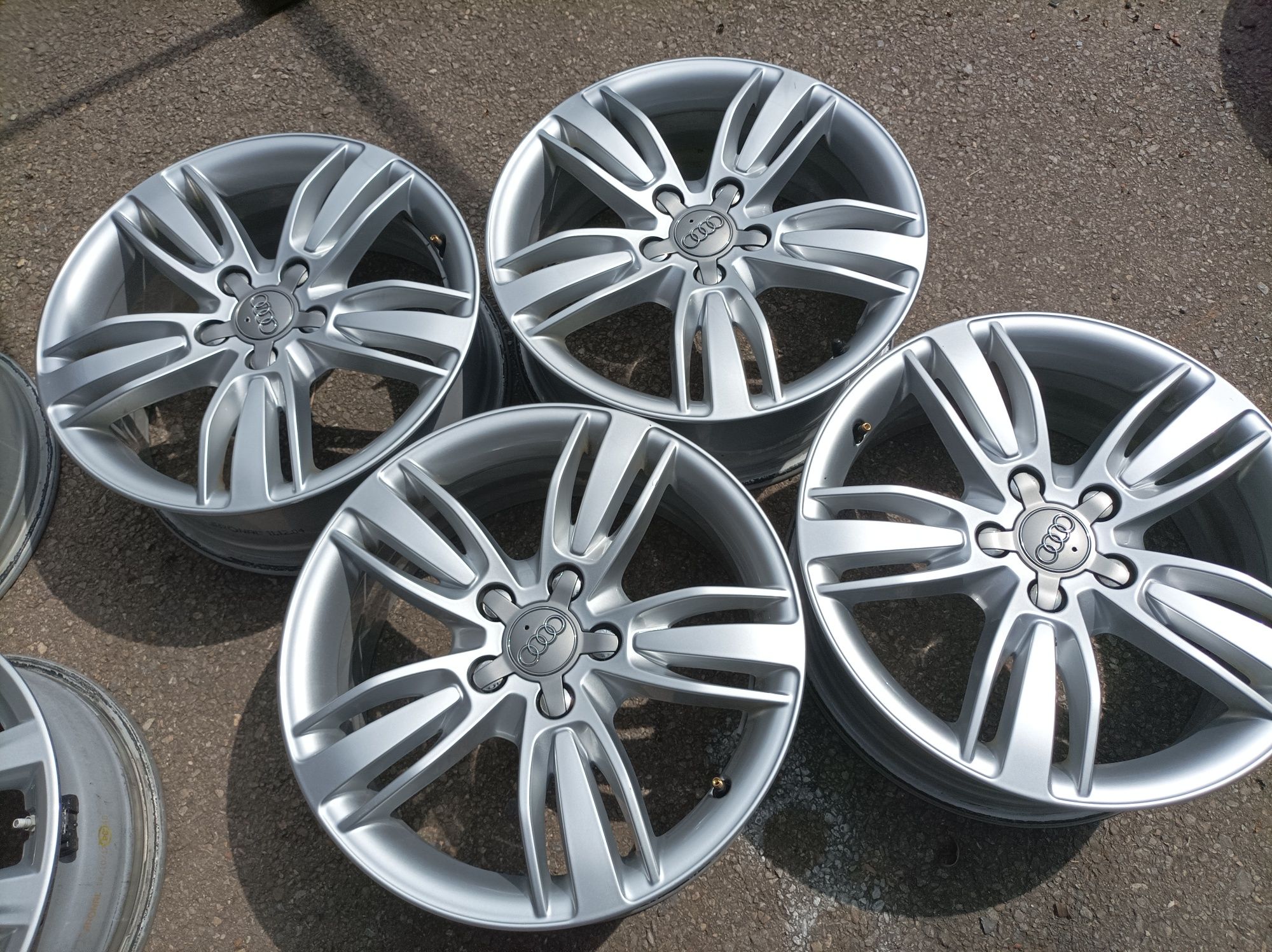 17" оригинални алуминиеви джанти за Audi Q3, Q2/A3./Skoda/Vw.