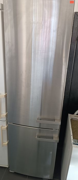Хладилник с фризер MIELE INOX