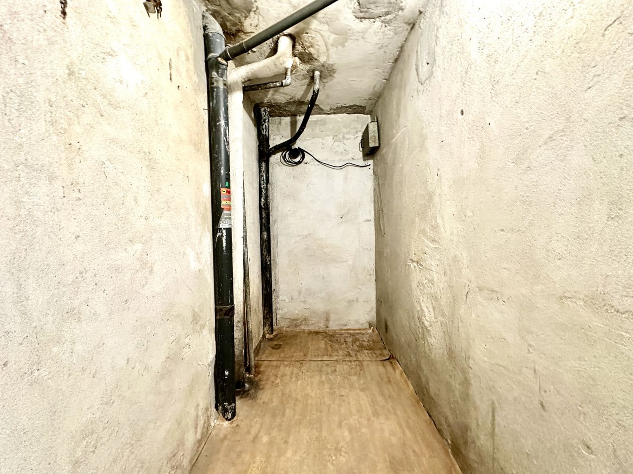 Продава се Четиристаен апартамент в Велико Търново, Картала - 110 кв.м за 982 €/кв.м - Снимка #13