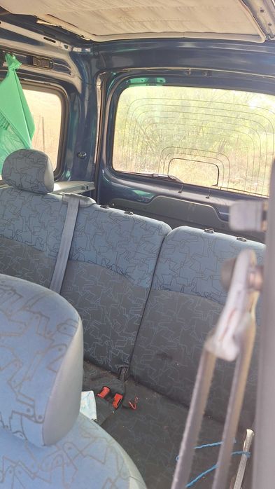 Se vinde, pentru reparat sau dezmembrat!