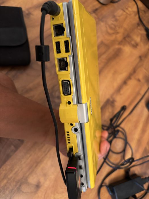 Laptop Dialogue Flybook A33i