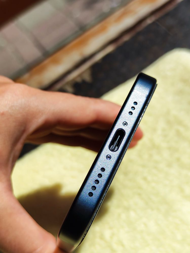 iPhone 15 с гаранция 256 GB, 100% battery