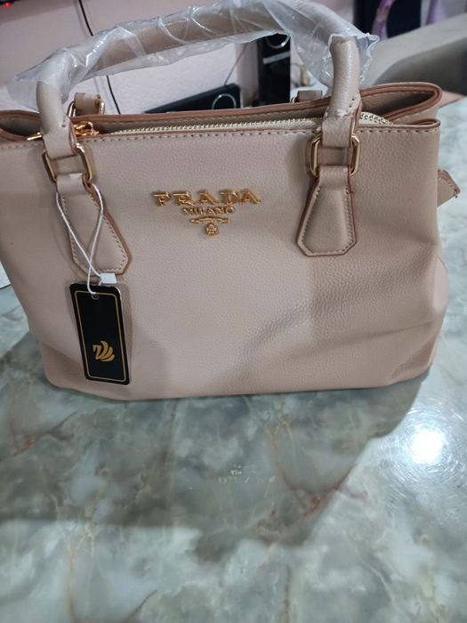 Нова дамска чанта