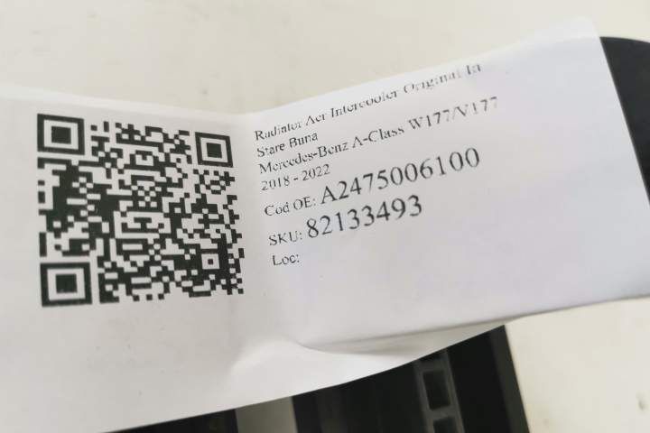 Оригинален Радиатор За Въздух Интеркулер В Добро Състояние Мерцедес-Бе