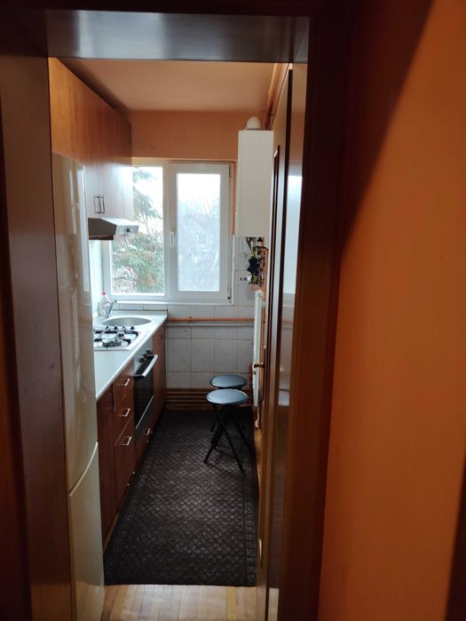 Proprietar inchiriez apartament 3 camere zona Cetatii