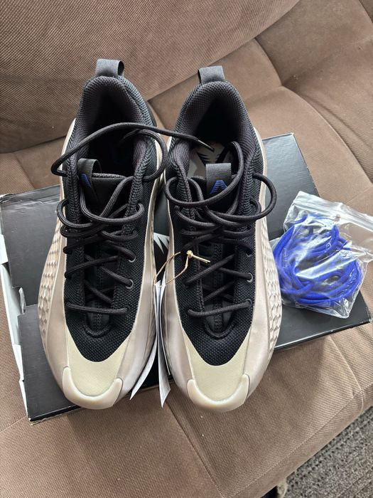 Adidas anthony taylor 1  маратонки