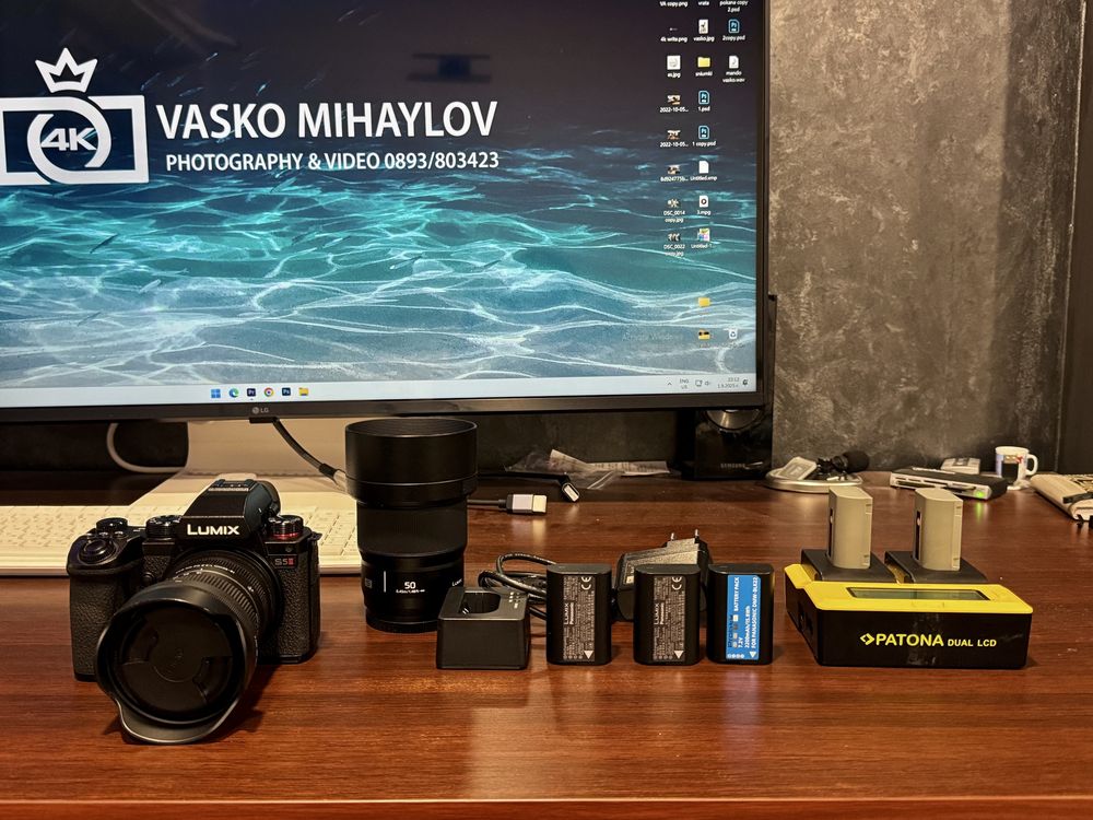 Panasonic Lumix S5 II + обектив sigma 18-50 f/2.8 + обектив 50mm f/1.8