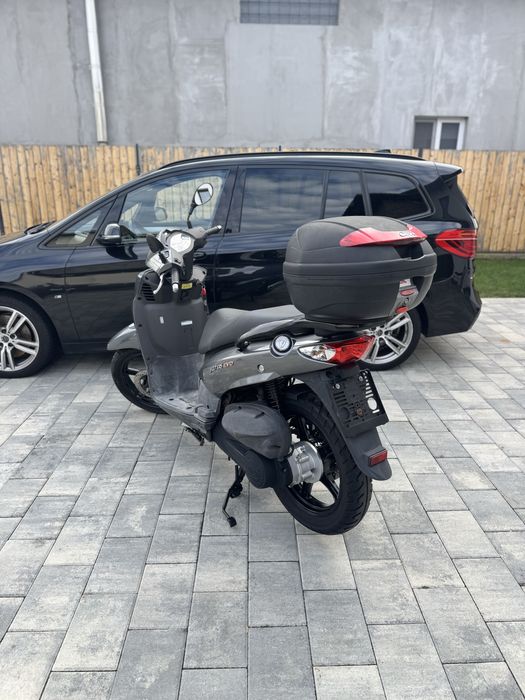 Scuter Sym 125 cm3 categoria B