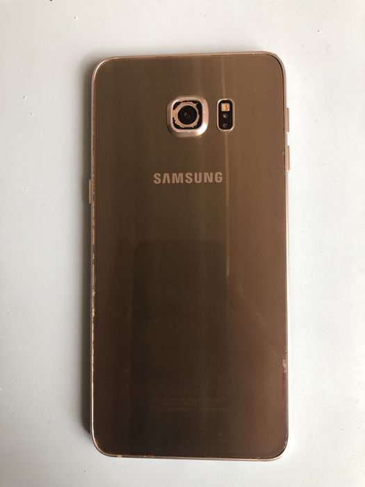 Продавам Samsung S6 edge+