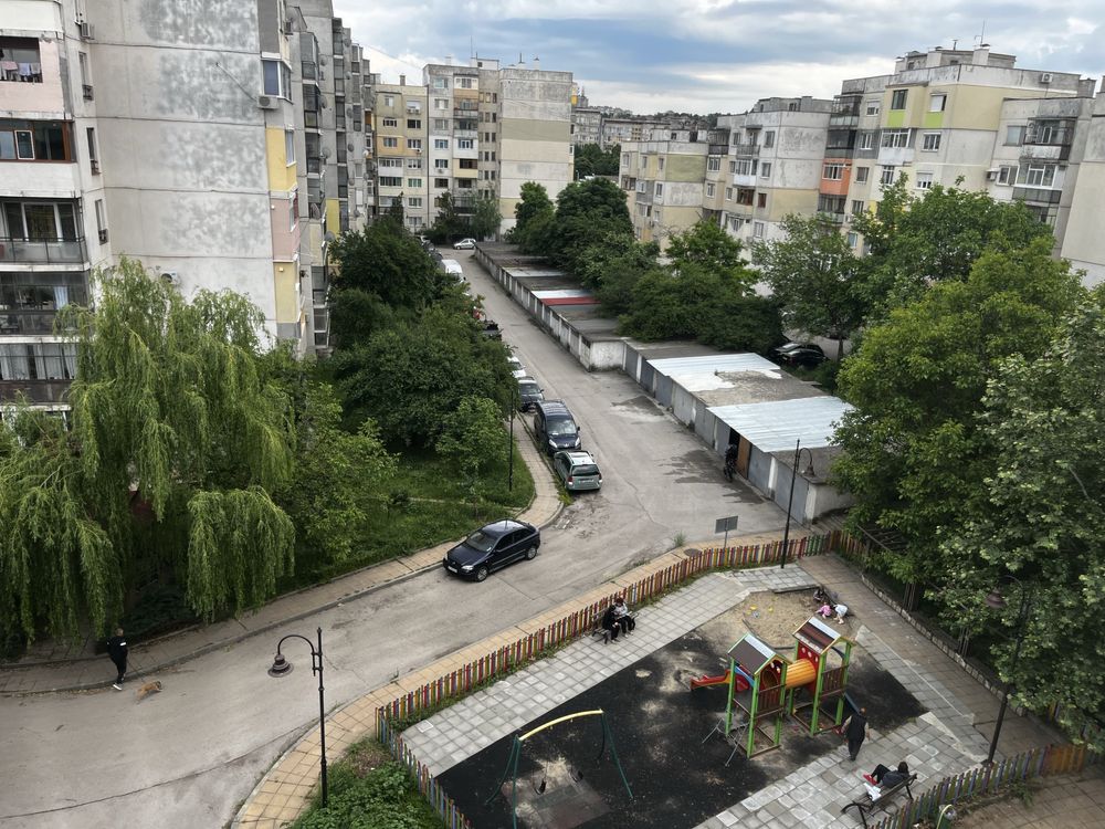Тристаен апартамент