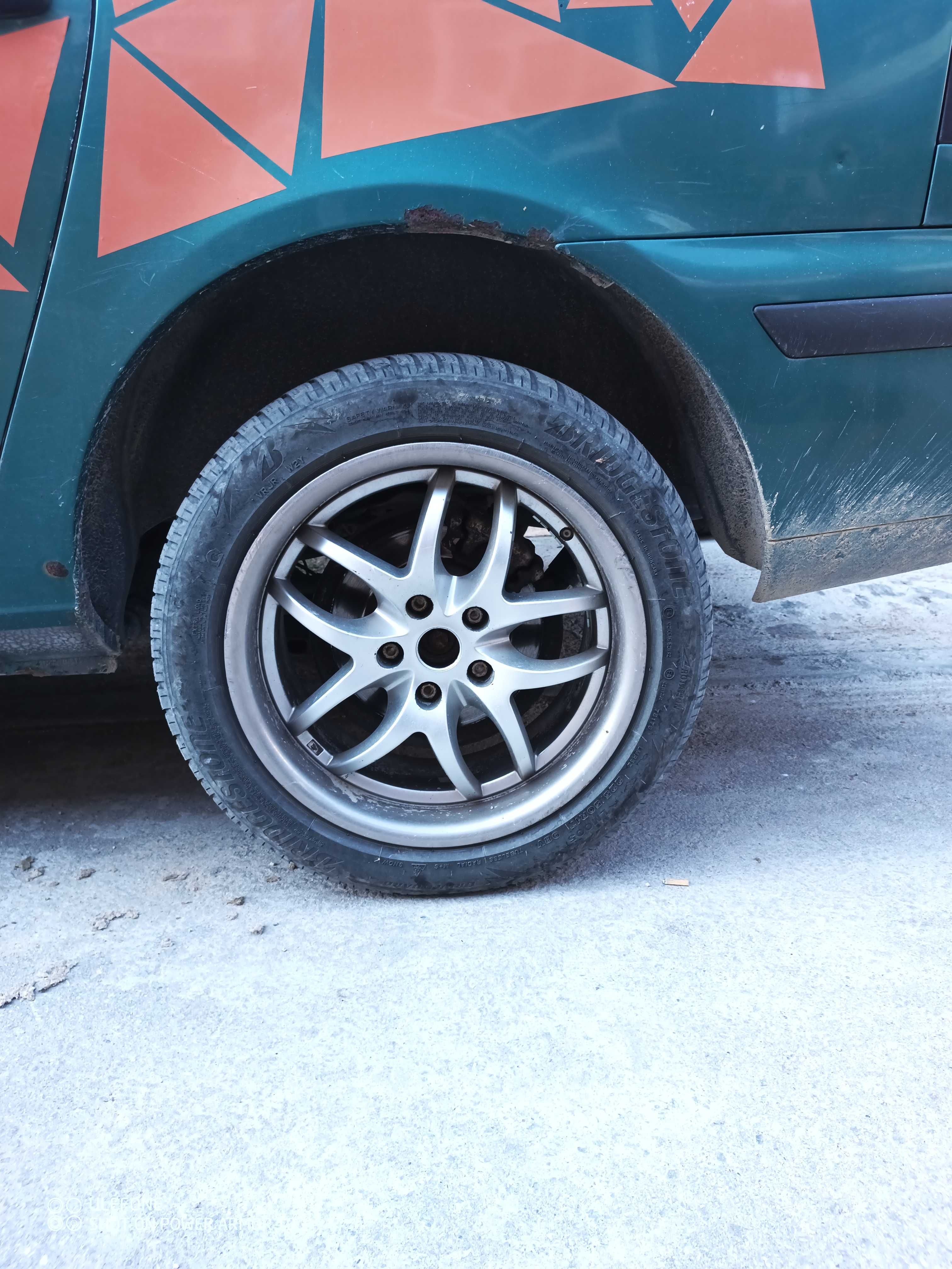 Джанти 5х112 R17 momo corse