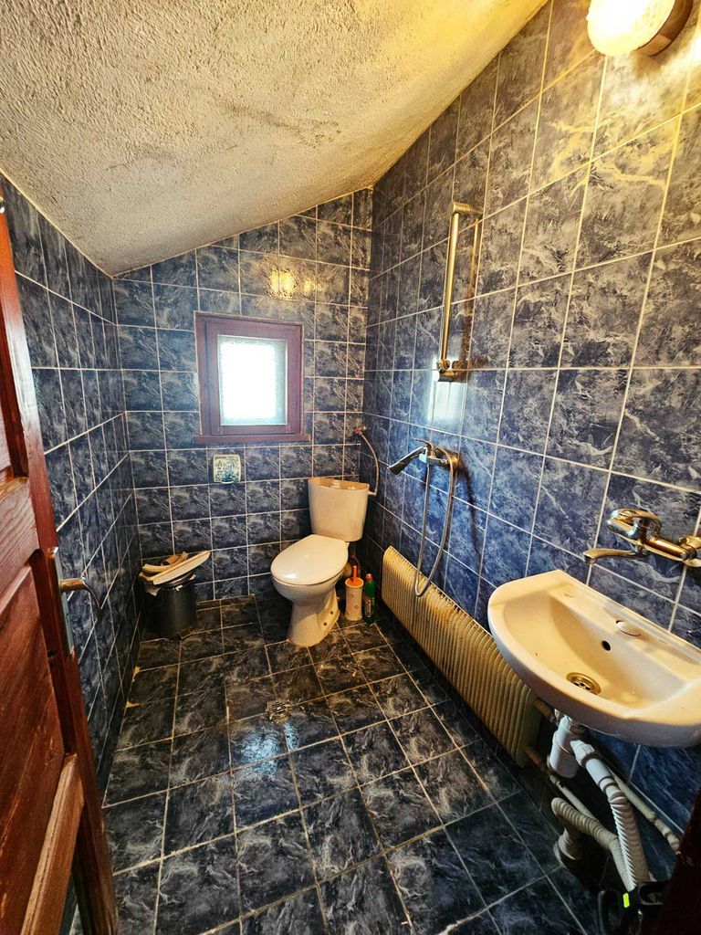 Продава се Къща в Велинград - 291 кв.м за 877 €/кв.м - Снимка #16