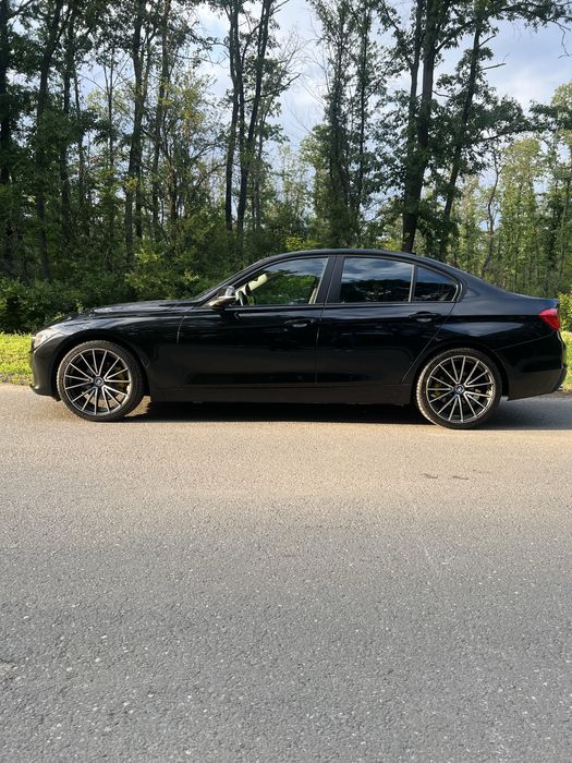 “BMW 320 /F30 184 cp